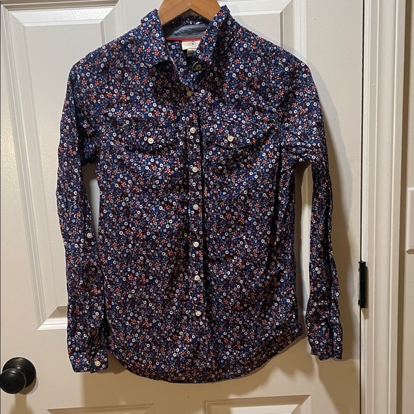 St. John's Bay Tops - St. John's Bay Navy Floral Cotton Shirt Size Small